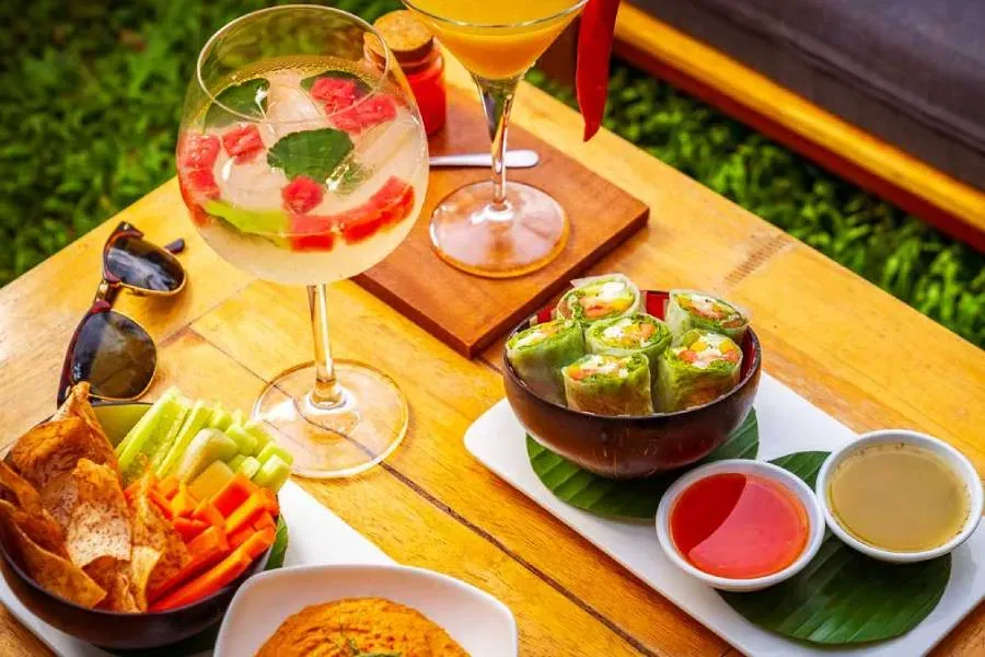 CAMBODIA FOODS & DRINKS